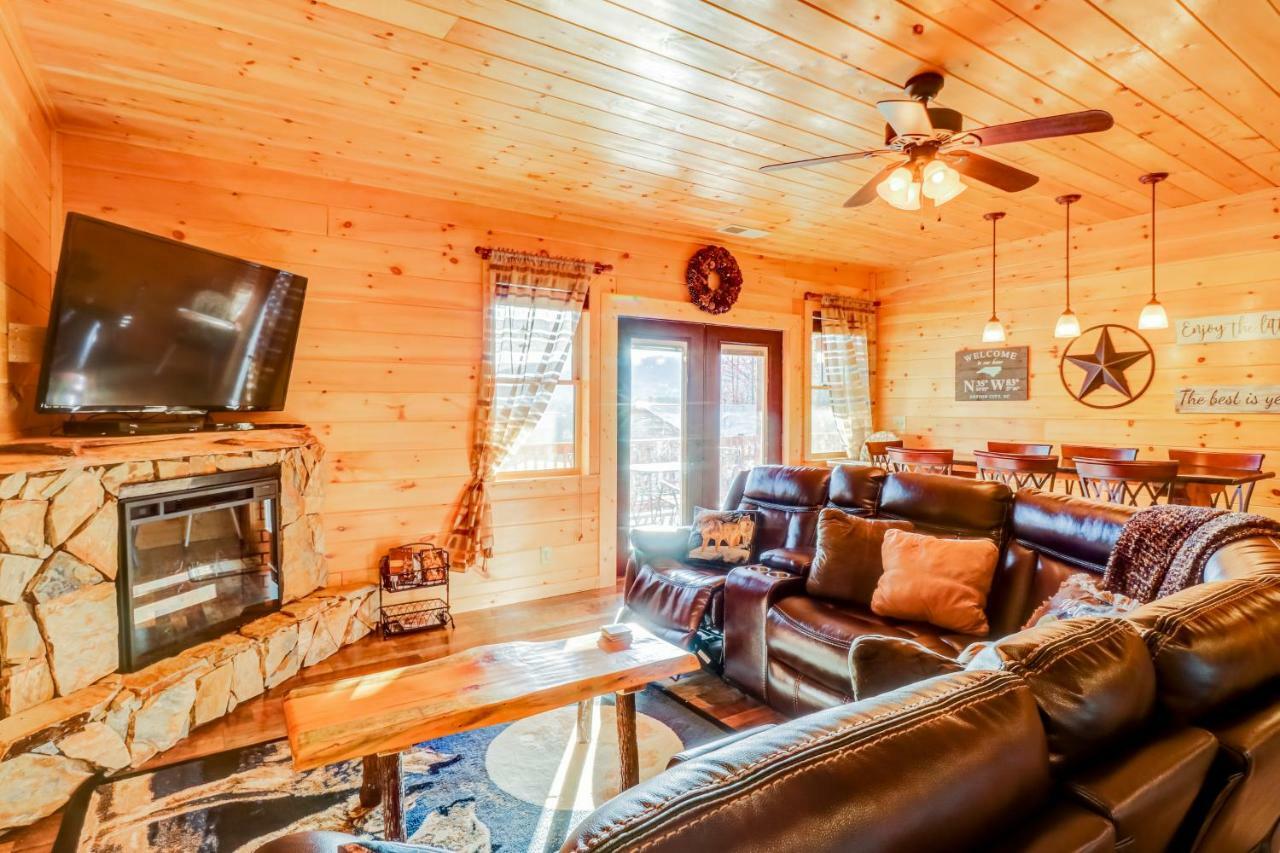 4 Bed 3 Bath Vacation Home In Bryson City Exterior photo